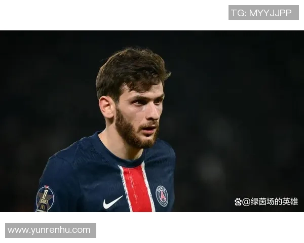 七十七号球星盘点:全球足球场上穿77号战袍的传奇人物与其辉煌瞬间 七十七号球星盘点:全球足球场上穿77号战袍的传奇人物与其辉煌瞬间