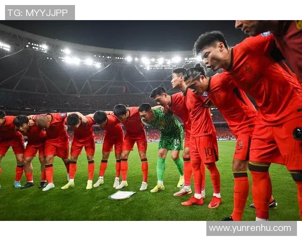 足球明星携手中国公益行动为青少年足球事业注入新动力