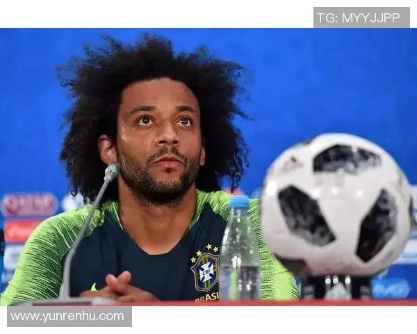 足球球星人物速写：从场上风采到场下人生的全景呈现