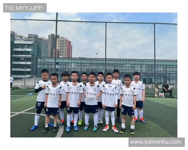 足球球星来龙港助力地方发展与体育文化建设推动区域品牌崛起